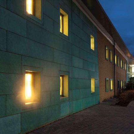 Ibis Budget Біконсфілд Екстер'єр фото